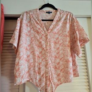 Southern Shirt Women's button up top, Size L, light Coral